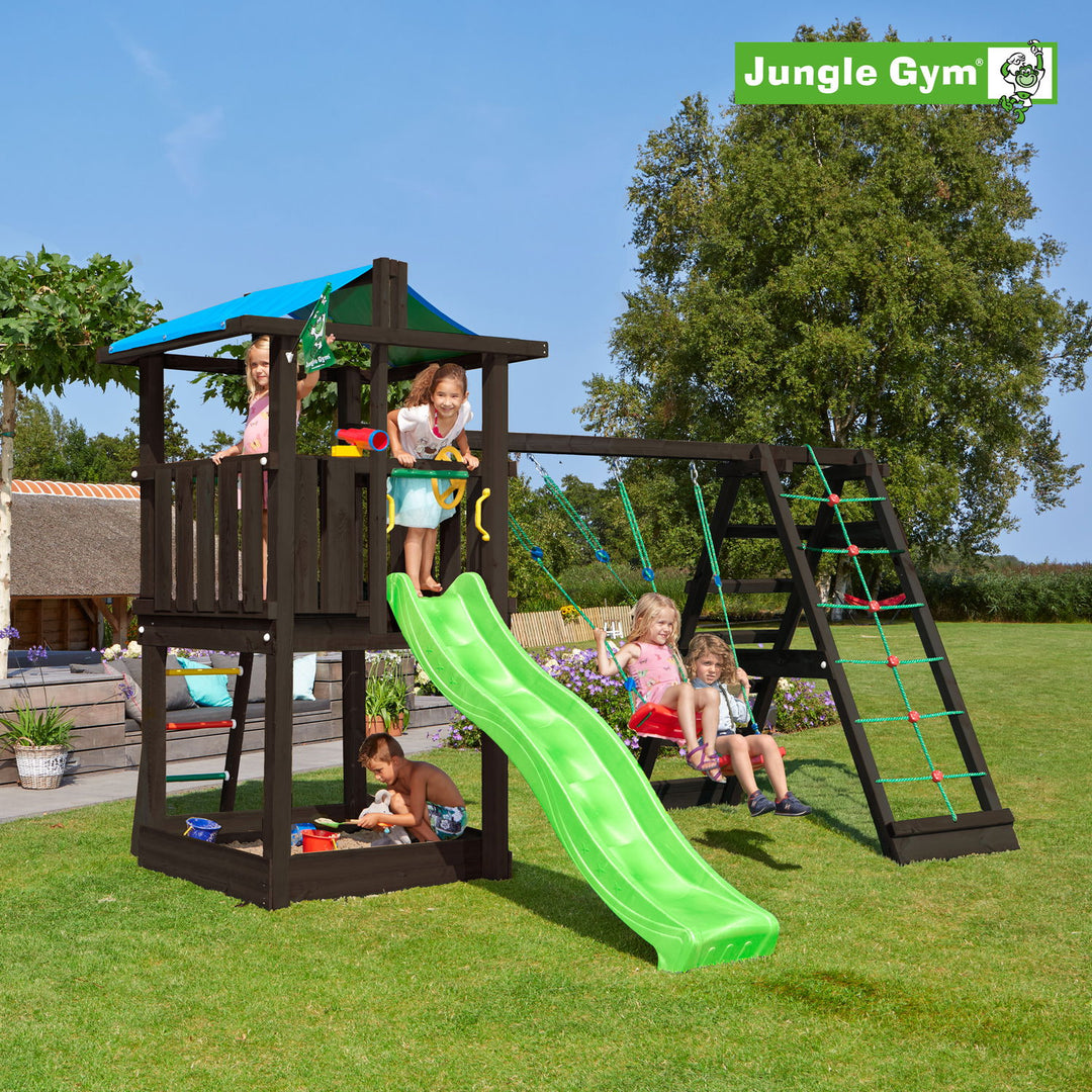 Produktbillede af Jungle Gym Hut legetårn komplet inkl. climb module xtra og rutschebane grundmalet sort på tilbud i høj kvalitet