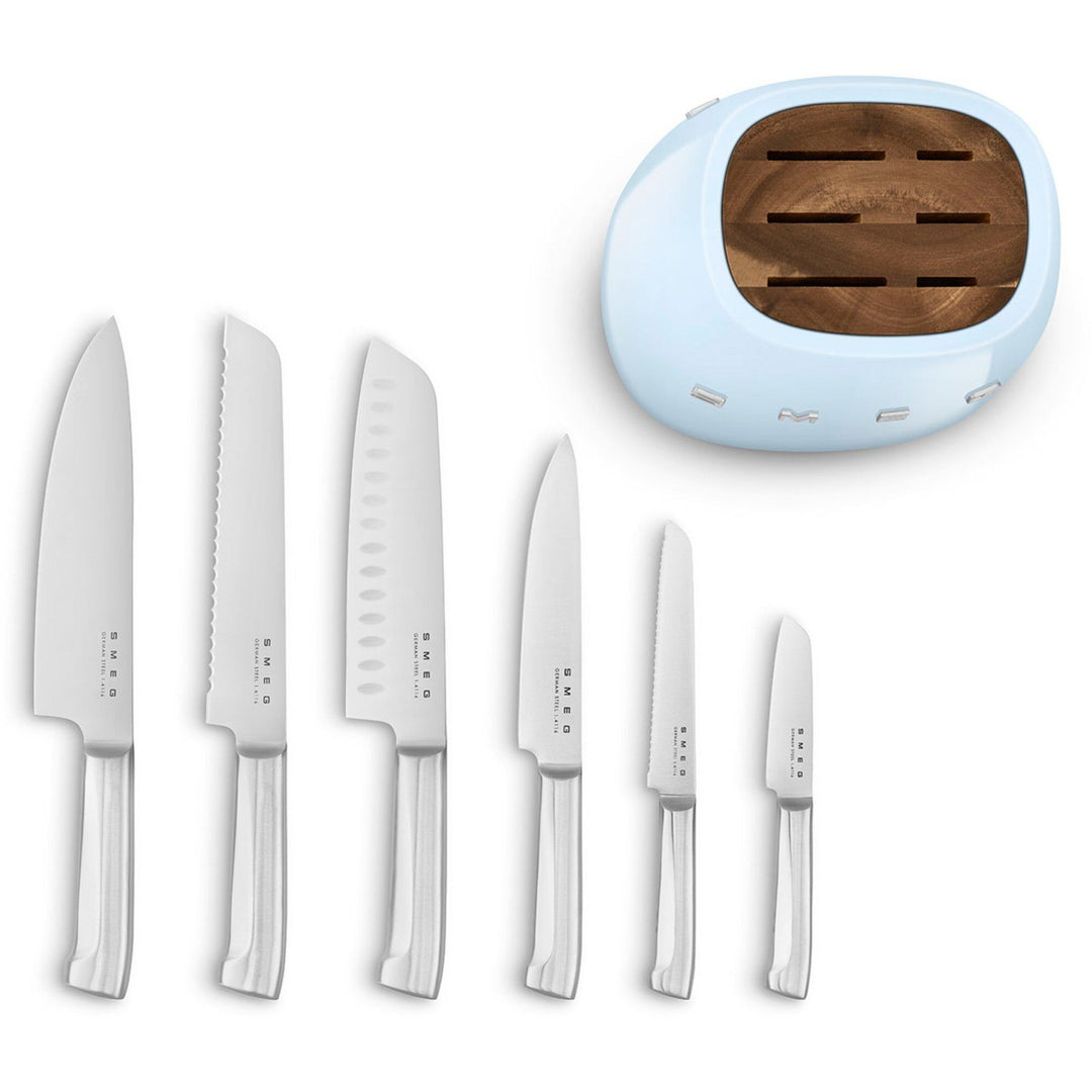 Se Smeg Knivblok med knive 6 stk., blå ✔ Stort online udvalg i Smeg - Køb online på udsalg og tilbud lige nu ✔ Meget billig fragt og hurtig levering: 1 - 2 hverdage - Varenummer: KTCH-65721 og barcode / Ean: 8017709344207 på lager - Udsalg på Hjem og madlavning, Boligindretning Spar op til 52% - Over  857 kendte brands på udsalg
