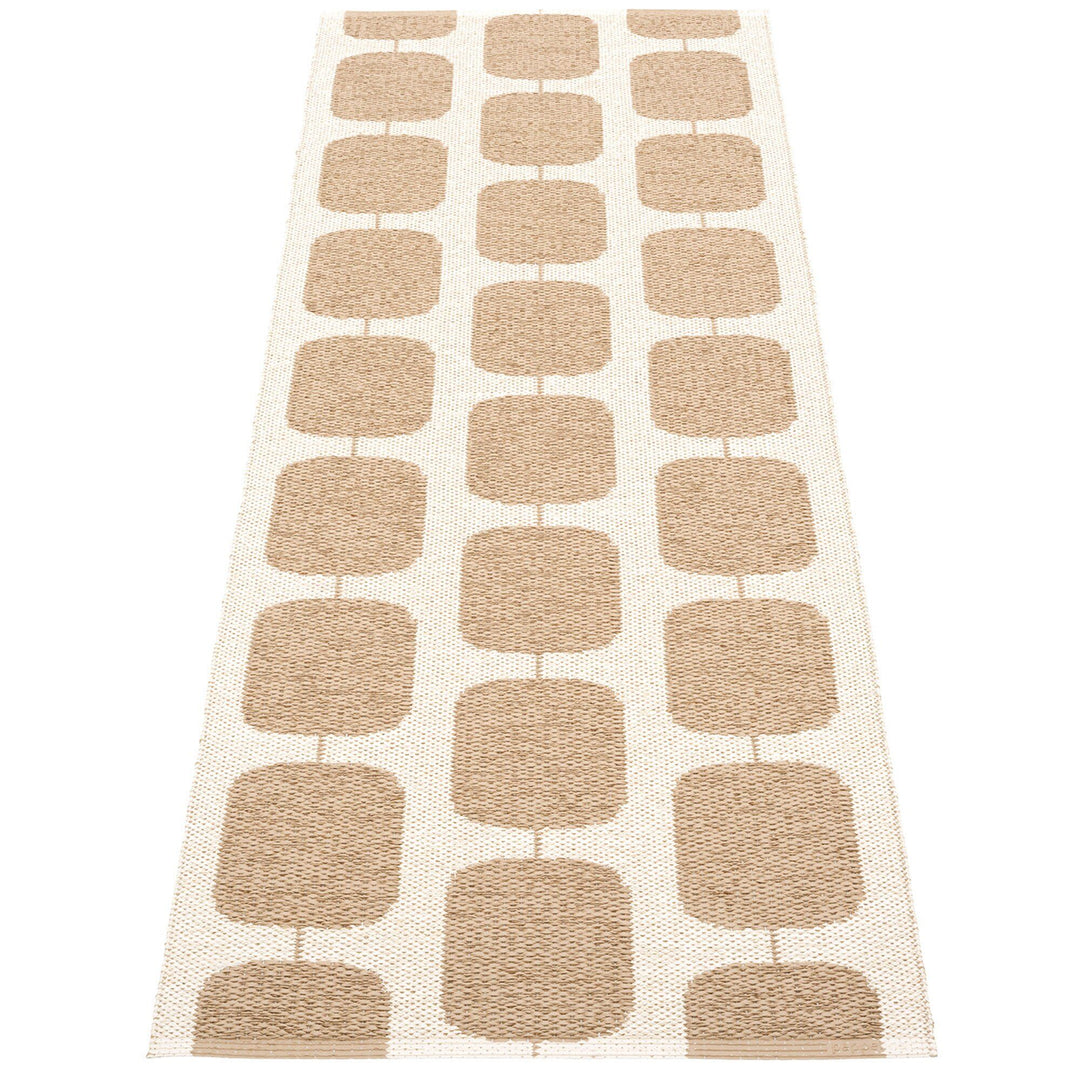 Pappelina Pappelina Gulvtæppe Sten, 70 x 200 cm, light nougat/vanilla ❤ produktfoto (Tæpper)