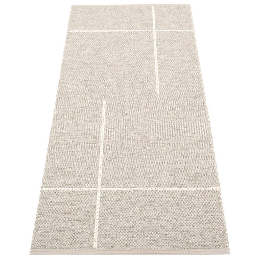 Se Pappelina Gulvtæppe Fred, 70 x 270 cm., linen/vanilla ✔ Stort online udvalg i Pappelina - Køb online på udsalg og tilbud lige nu ✔ Meget billig fragt og hurtig levering: 1 - 2 hverdage - Varenummer: KTCH-51441 og barcode / Ean: 7340020477745 på lager - Udsalg på Hjem og madlavning, Små elektriske apparater Spar op til 61% - Over 1124 kendte brands på udsalg