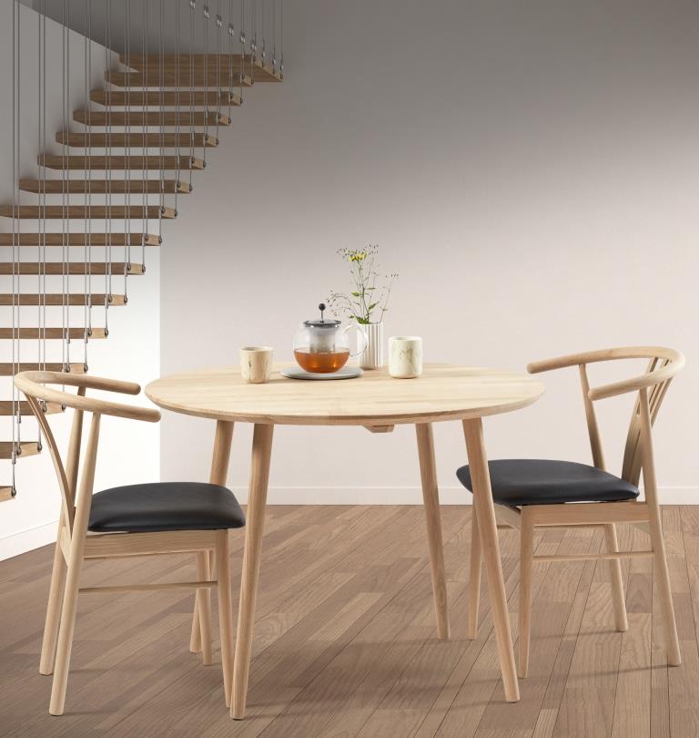 Produktbillede af DT 100 Rundt spisebord i massiv eg diameter 90 cm. Sæbebehandlet på tilbud i høj kvalitet