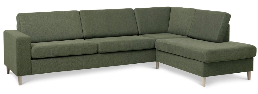 Pan set 3 OE right sofa med chaiselong vinter mosgrøn polyester stof og natur træ