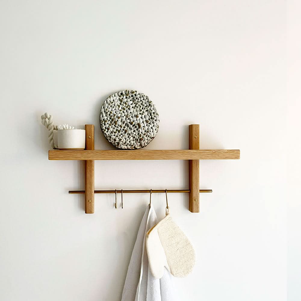 Rus Knagerække Olieret eg med messingkroge ✔ Kæmpe udvalg i  Storage And Shelves ✔ Billig fragt og hurtig levering 2 - 5 hverdage - Varenummer: STSH-228682 / Ean:  på lager - Udsalg på Rus Hylder Spar op til 51% - Over 1312 kendte brands på udsalg