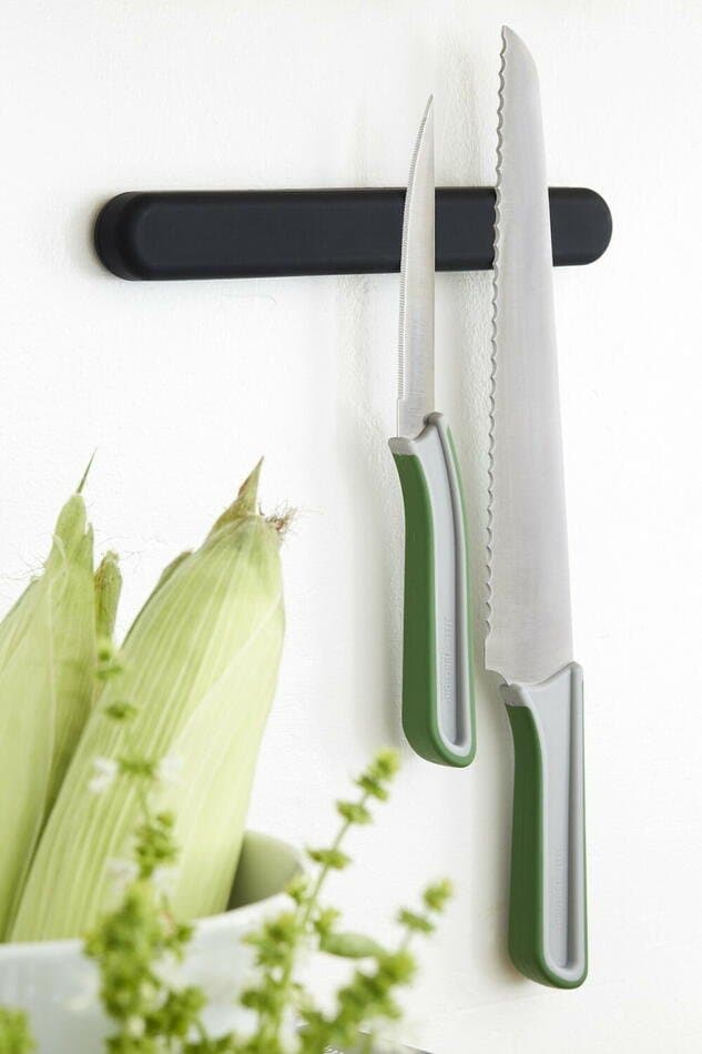 Knivmagnet Lang Sort ❤ Stort online udvalg i Steel-Function ❤ Billig fragt og hurtig levering 2 - 5 hverdage ❤ Varenummer: BAR-12900 / Ean: '5708748611100 på lager - Udsalg på Hjem og have | Køkken og spisestue | Køkkenredskaber | Køkkenknive Spar op til 57% - Over 412 kendte brands på udsalg