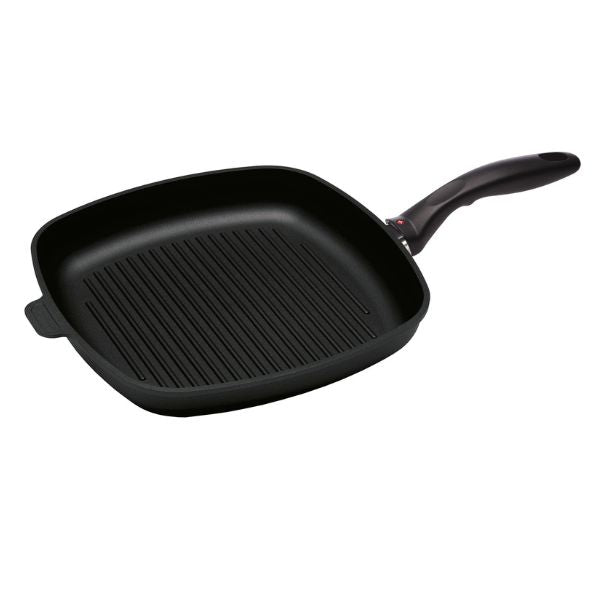 Produktbillede af Swiss Diamond Square Grill Pande 28x28 Cm Induktion på tilbud i brug