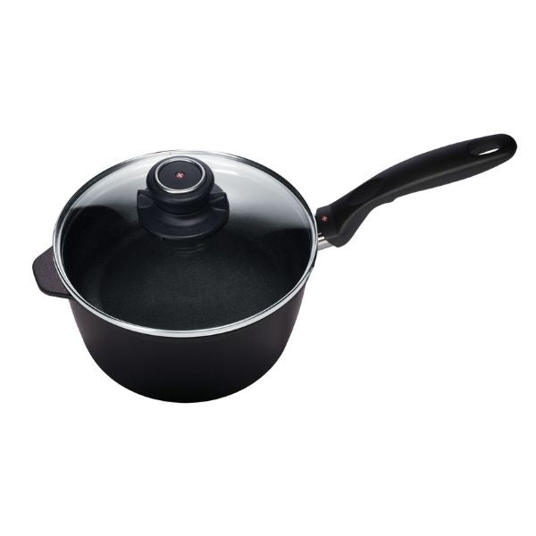 Produktbillede af Swiss Diamond Kasserolle M/låg 20 Cm Induktion på tilbud i brug