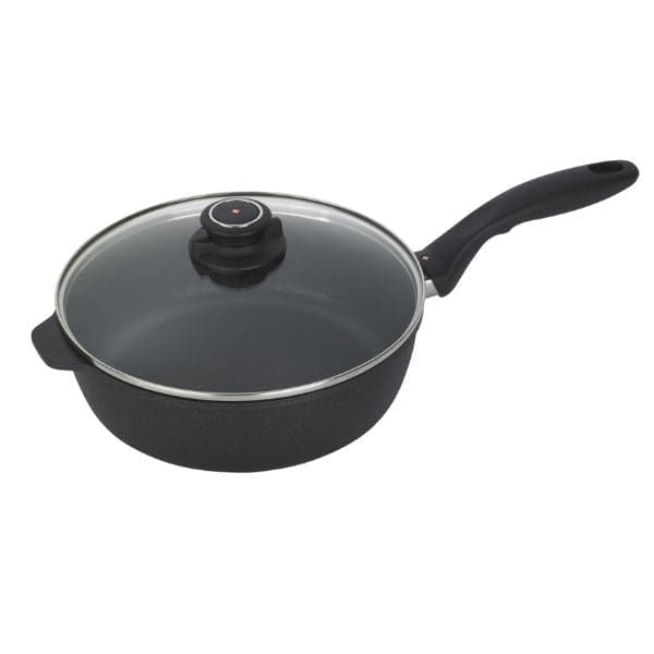 Swiss Diamond Kasserolle M/låg 24 Cm, Induktion ❤ Kæmpe udvalg i Swiss Diamond ❤ Billig fragt og hurtig levering 2 - 5 hverdage - Varenummer: BAR-757428 / Ean: '7640119217673 på lager - Udsalg på Køkken | Køkkenartikler | Gryder & Pander Spar op til 63% - Over 1112 kendte brands på udsalg
