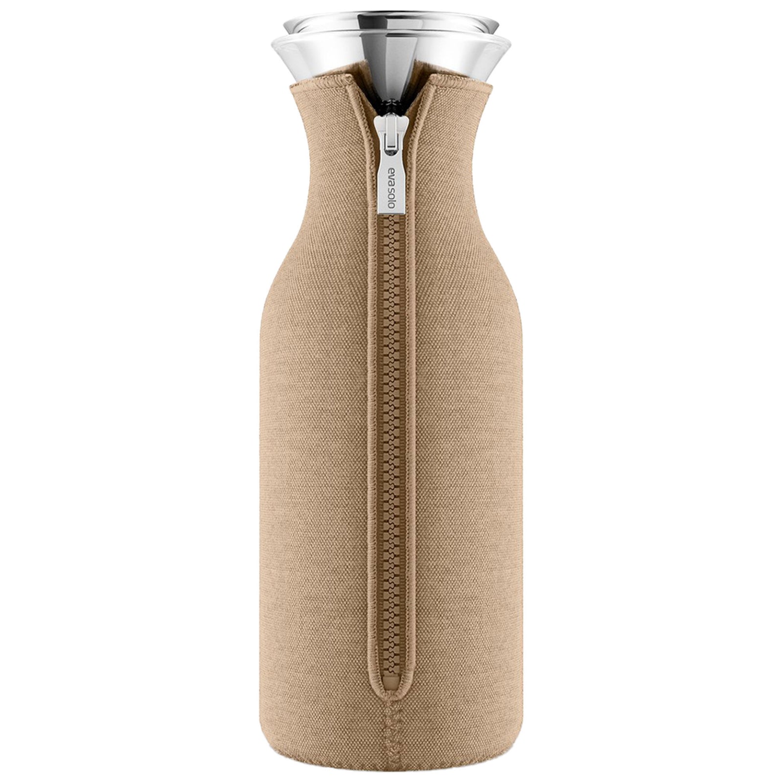 Eva solo Eva solo Køleskabskaraffel 1 liter, caramel cream – billede i brug (karafel)