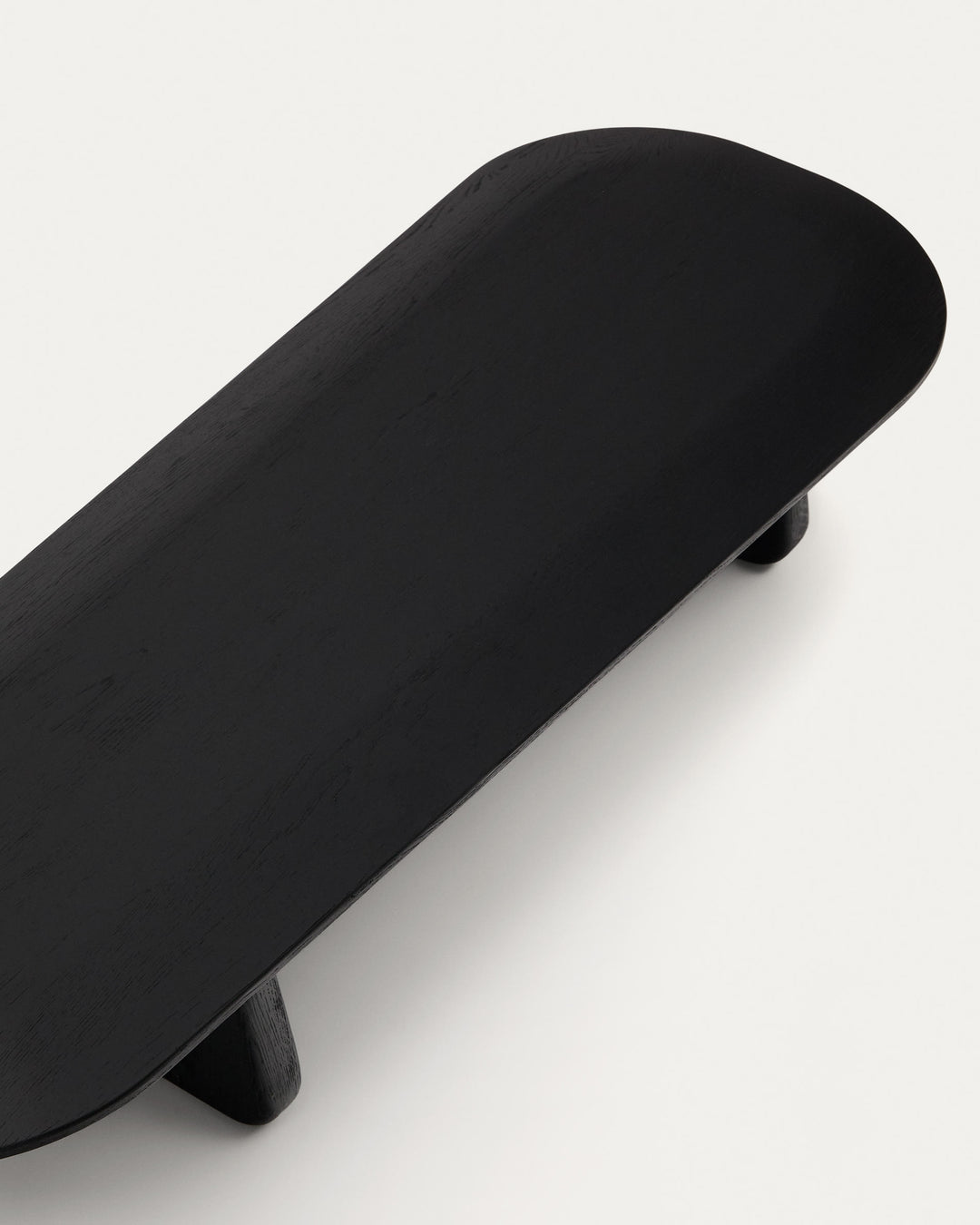 KAVE HOME Pirita sofabord af massivt egetræ i sort finish 146 x 56,5 cm FSC 100 %.