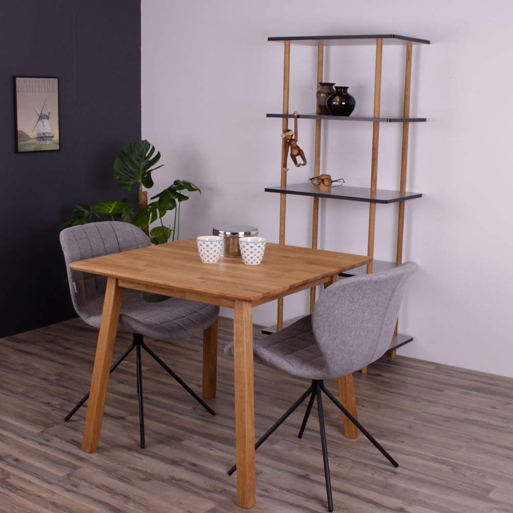 Produktbillede af Tiel Spisebord i massiv eg 80 x 80 cm Ubehandlet på tilbud i høj kvalitet