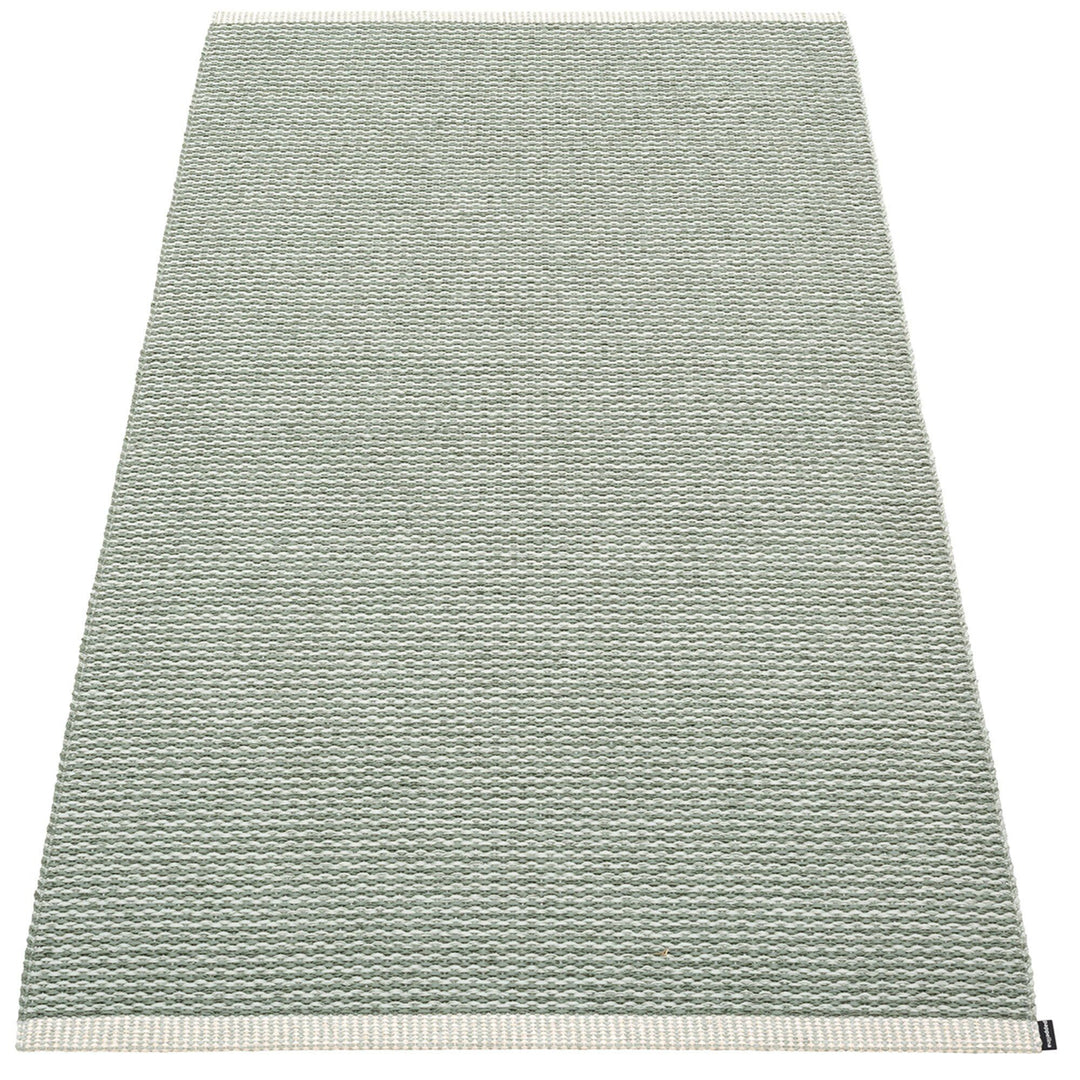 Pappelina Pappelina Gulvtæppe Mono, 85 x 160 cm., sage/army – vinkelbillede (Tæpper)