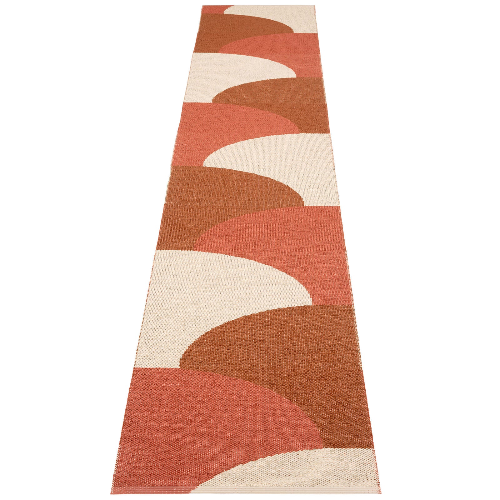Pappelina Pappelina Hill Tæppe 70x360 cm, brick/rust/cream – billede i brug (Tæpper)