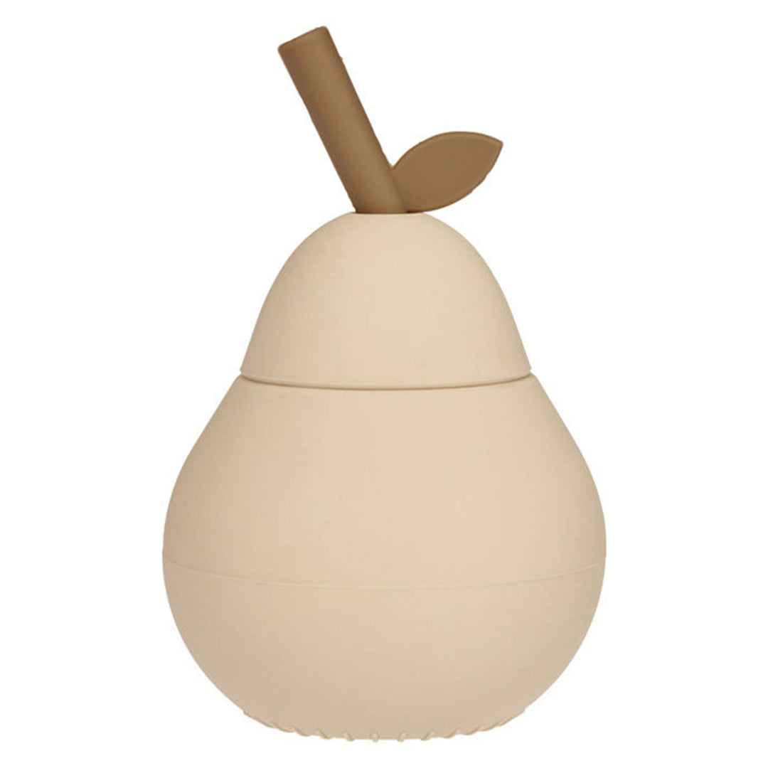 Oyoy mini OYOY Mini Pear børnekrus, vanilla ❤ billede i brug (Kopper & Krus til børn)