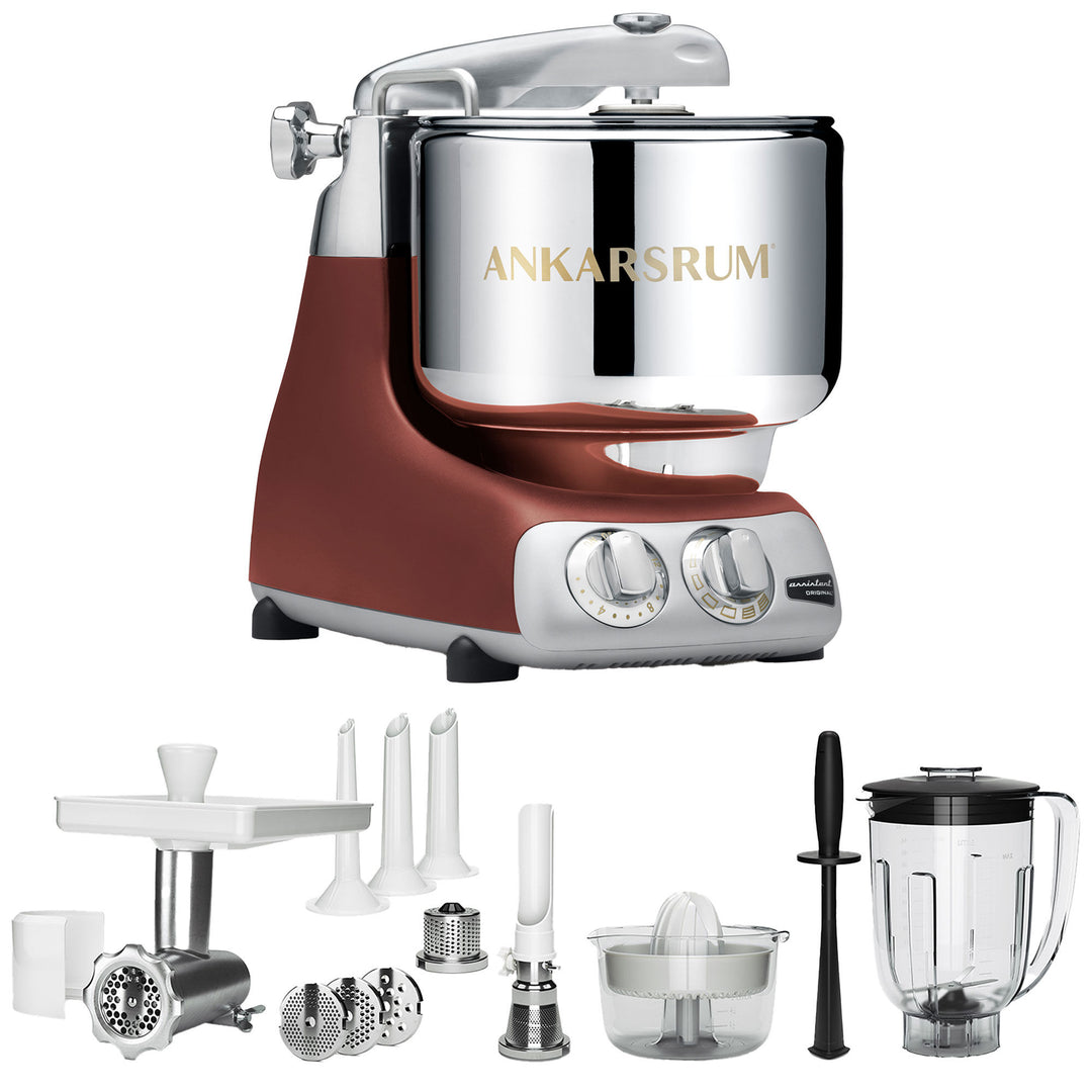 Ankarsrum Ankarsrum Assistent Original AKM6230 Rustic Maroon + Deluxe tilbehørspakke – billede i brug (Røremaskiner)