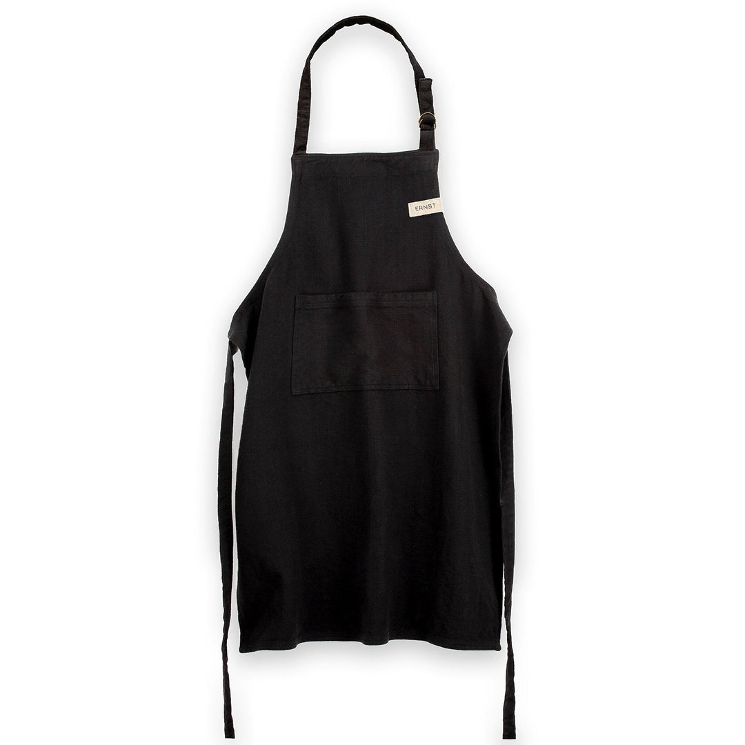 Ernst Ernst Forklæde høj model sort – billede i brug (Forklæder)