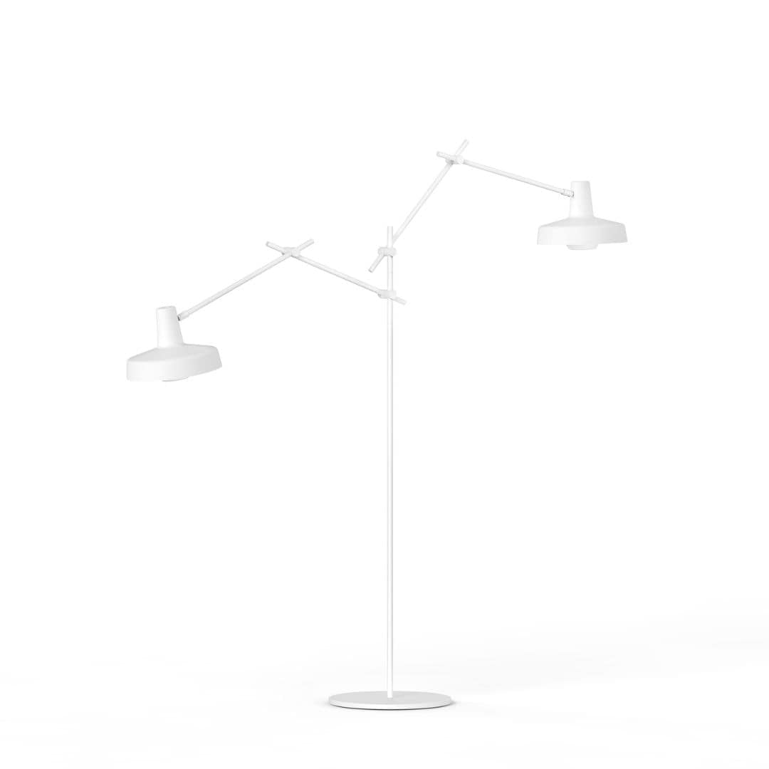 Produktbillede af Arigato Gulvlampe Dobbelt Hvid Grupa Products i premium kvalitet