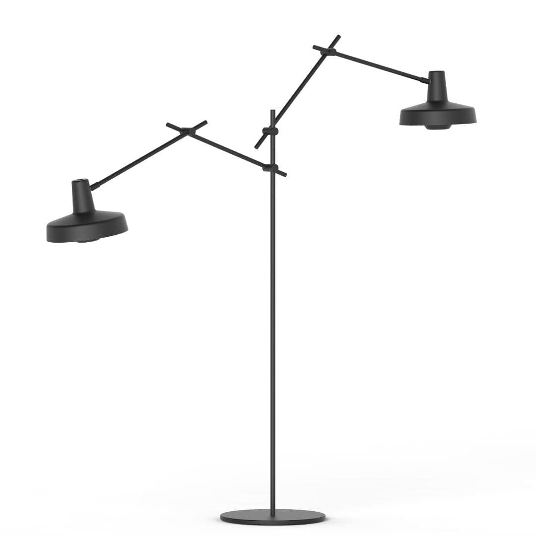 Produktbillede af Arigato Gulvlampe Dobbelt Sort Grupa Products i premium kvalitet