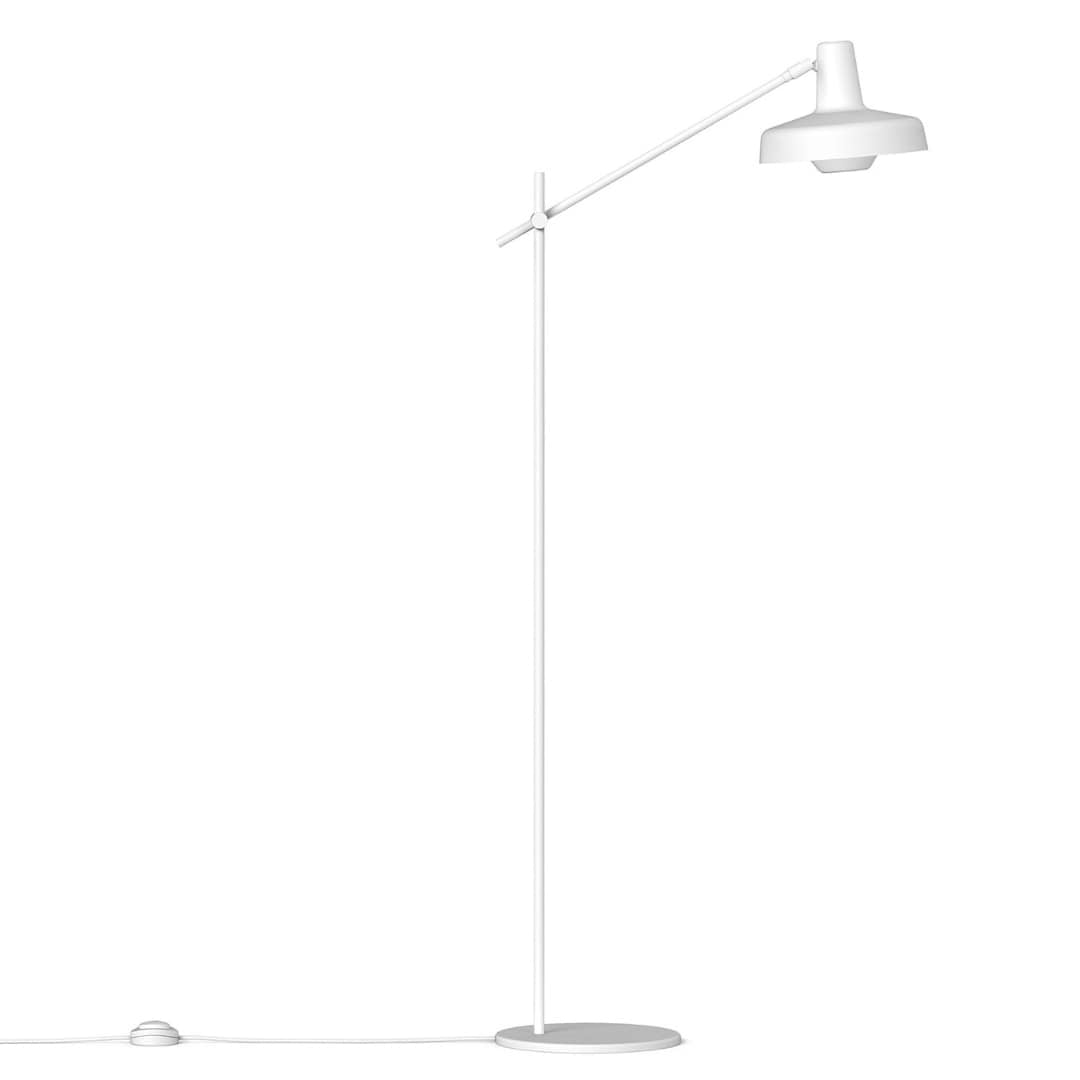 Produktbillede af Arigato Gulvlampe Kort Arm Hvid Grupa Products i premium kvalitet