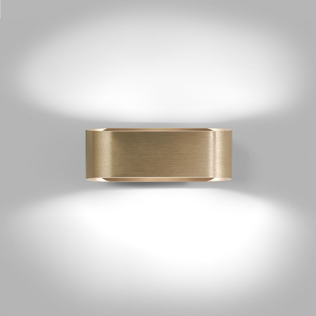 Produktbillede af AURA W1 Væglampe Messing LIGHT-POINT i premium kvalitet