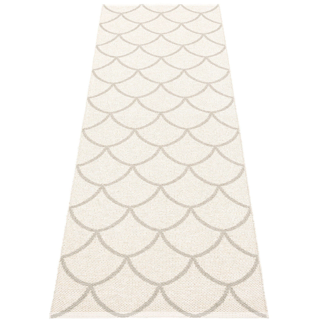 Pappelina Pappelina Gulvtæppe Kotte, 70 x 225 cm., linen/vanilla ❤ produktbillede (Tæpper)
