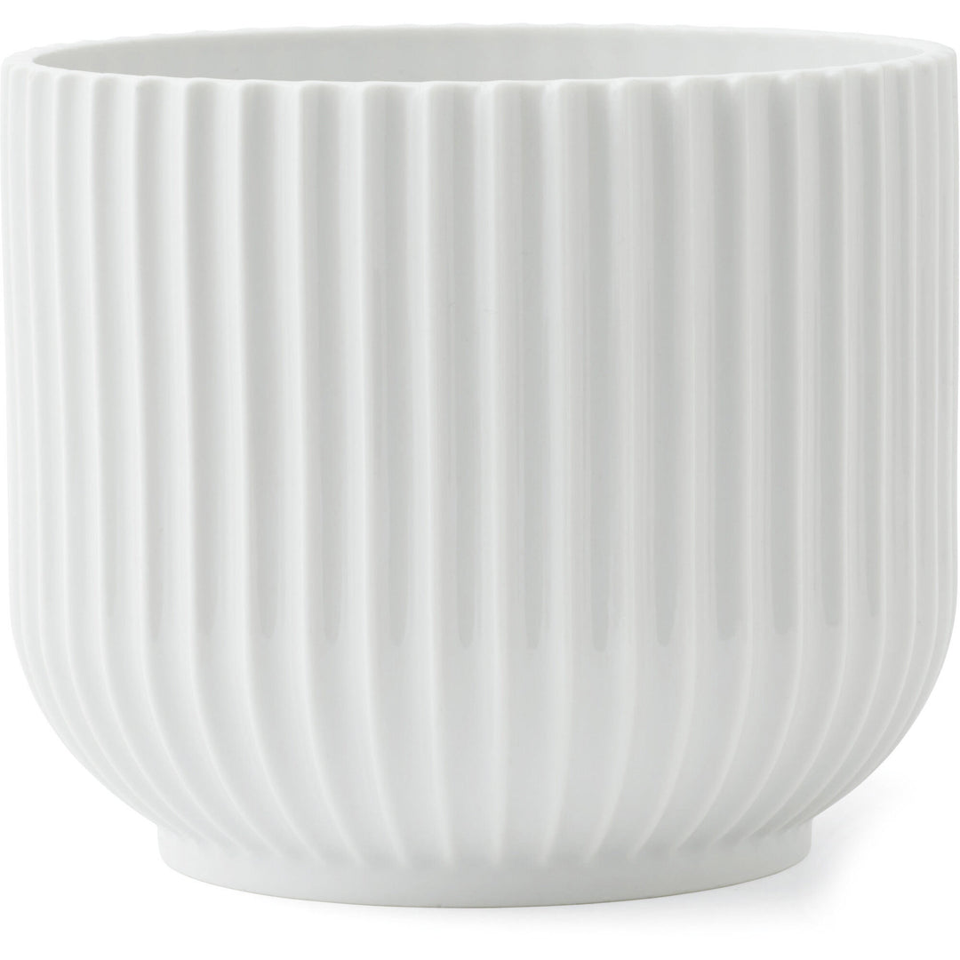 Lyngby porcelæn Lyngby porcelæn Flowerpot, medium (H 13 x Ø 14,5 cm.) – billede i brug (Blomsterkrukke)