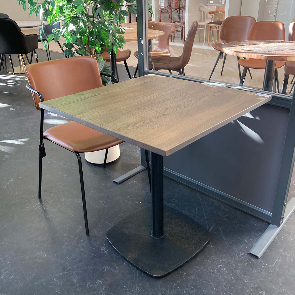 Produktbillede af Massiv egetræsbordplade tobacco bejdset firkantet 115x70cm på tilbud