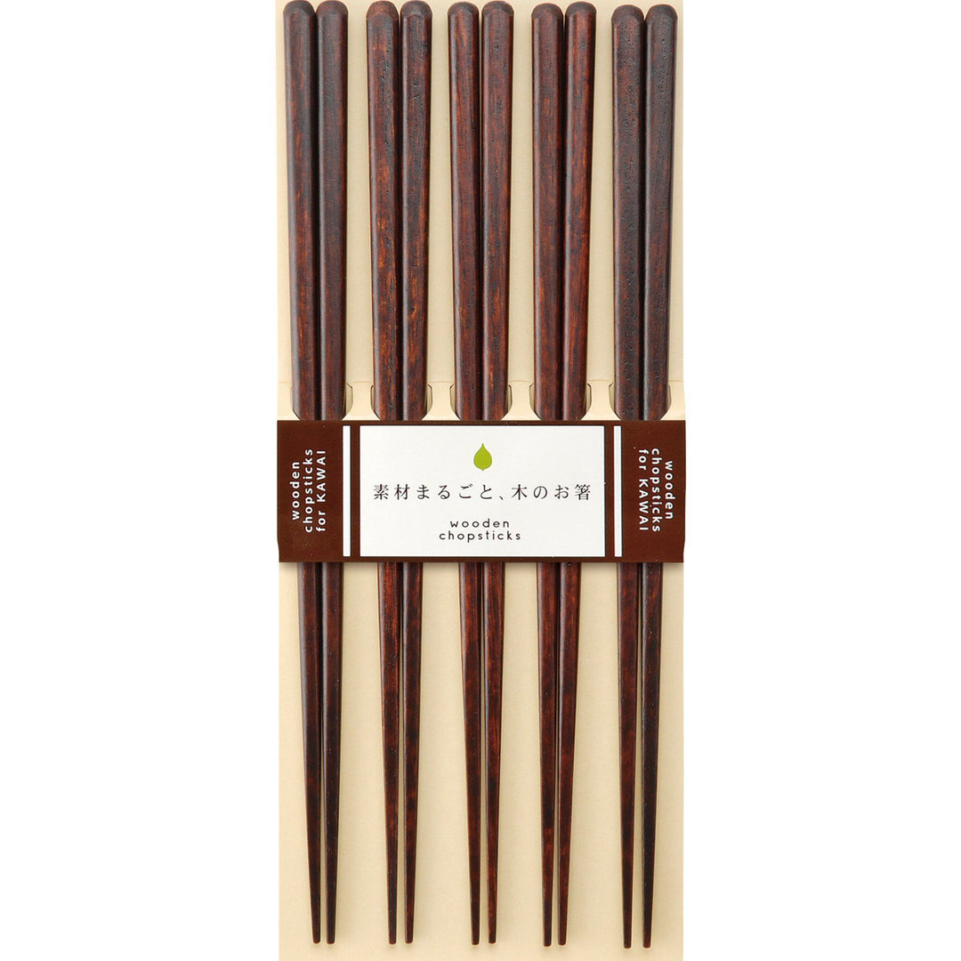 Kawai Kawai Spisepinde plain wood 5 sæt, brun – billede i brug (Spisepinde)