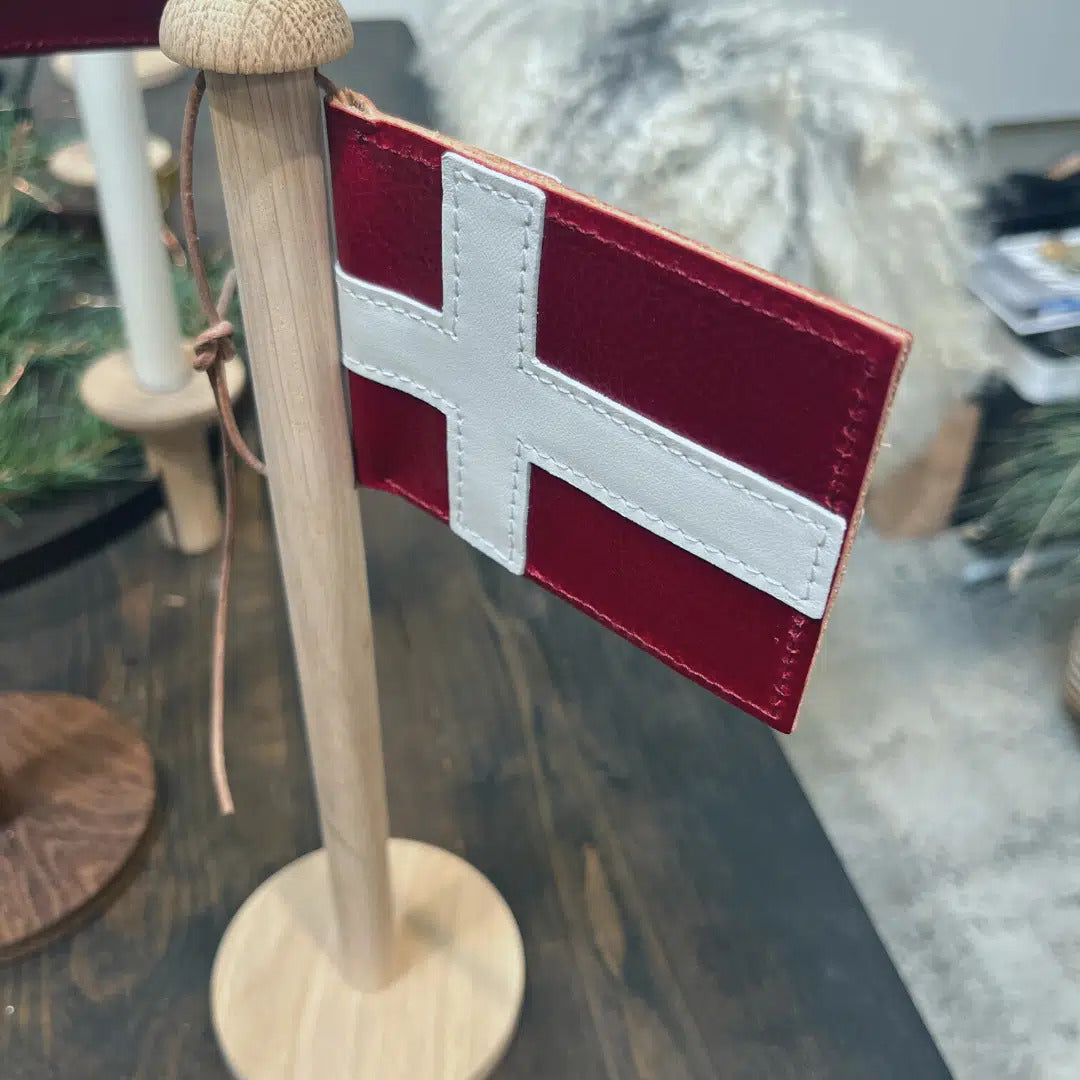 Produktbillede af Snoren Bordflag lys eg mellem 40 cm i premium kvalitet