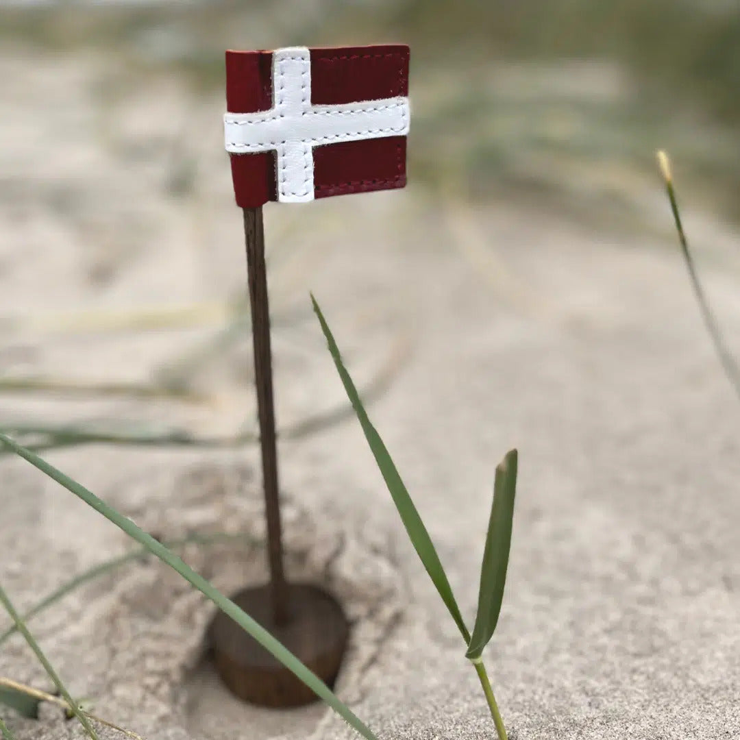 Produktbillede af Snoren Bordflag mini røget eg i premium kvalitet