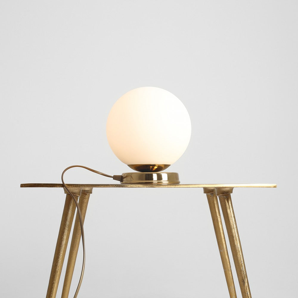 Produktbillede af Hazme Bordlampe i guld og hvidt glas ø 20 cm på tilbud i høj kvalitet