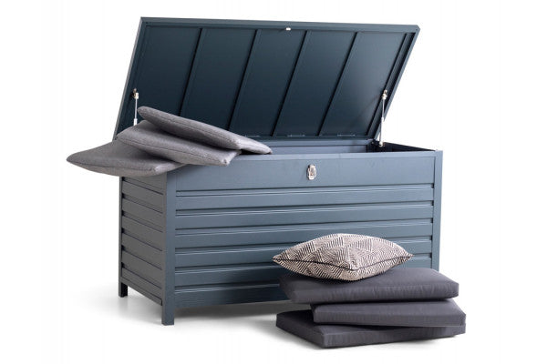 Braxton Luksus Alu Hyndebox - Stor - 99x167x96,5 cm ❤ Stort online udvalg i Gozomo.dk ❤ Billig fragt og hurtig levering 2 - 5 hverdage ❤ Varenummer: HML-DK2348 / Ean: '5708155877885 på lager - Udsalg på HYNDER > HyndebokSpar op til 54% - Over 785 kendte brands på udsalg