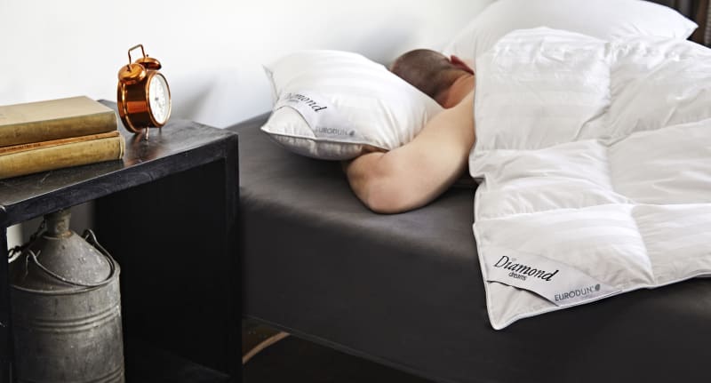 Produktbillede af Eurodun Diamond Moskusdun dyne Vinter Varm 135 x 220 på tilbud i høj kvalitet