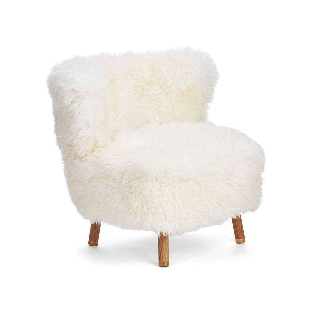 Produktbillede af NATURES COLLECTION EMIL LOUNGESTOL LANGHÅRET HVID VALDNØD M. MESSING 82 i premium kvalitet