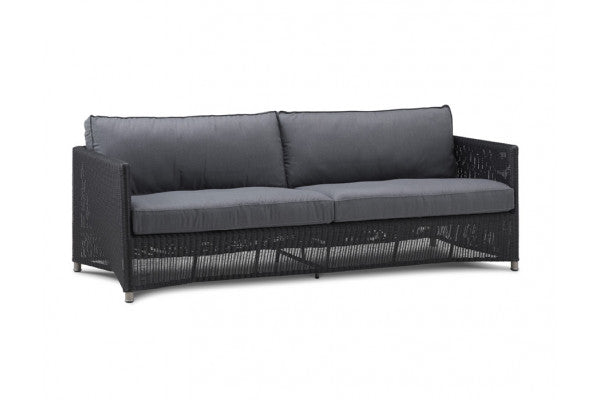Produktbillede af Cane-line Diamond 3 pers. sofa m/hynder Graphite/Grey på tilbud i høj kvalitet