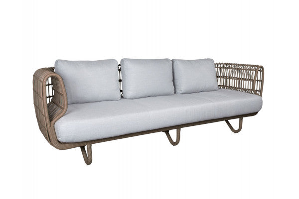 Cane-line Nest 3 pers. sofa m/hynder ❤ Stort online udvalg i Gozomo.dk ❤ Billig fragt og hurtig levering 2 - 5 hverdage ❤ Varenummer: HML-DK2631 / Ean: &