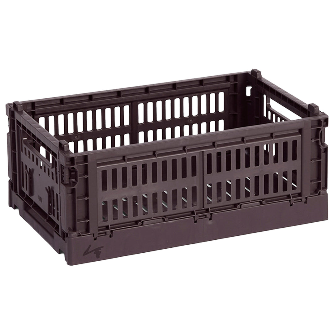 Hay HAY Colour Crate Small Opbevaringskasse, bordeaux – billede i brug (Opbevaringsboks)