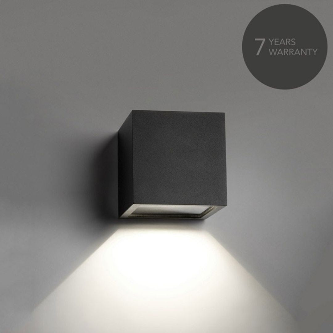 Produktbillede af CUBE LED Down Sort LIGHT-POINT i premium kvalitet