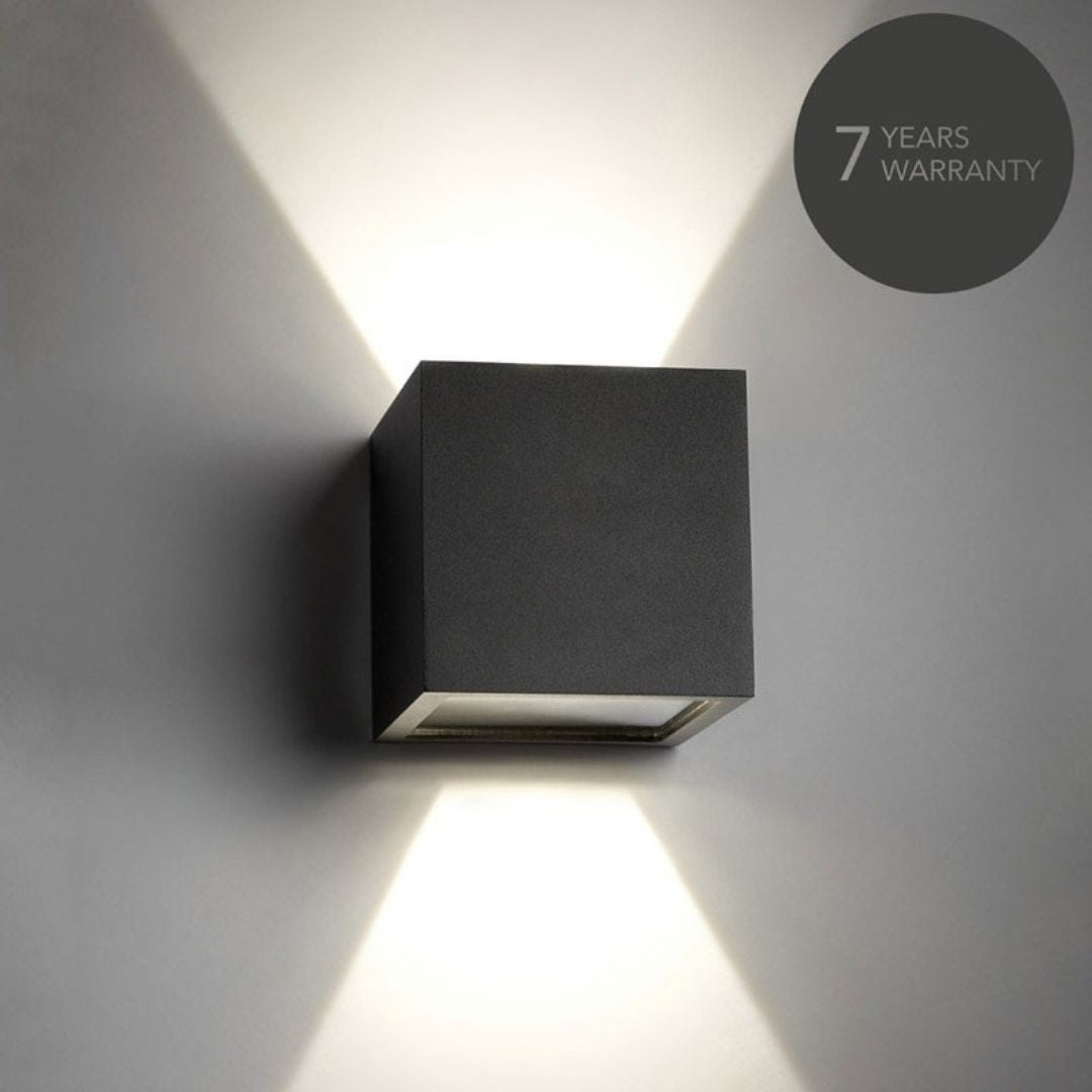 Produktbillede af CUBE XL LED Sort LIGHT-POINT i premium kvalitet