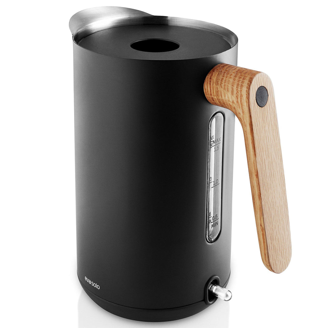 Eva solo Eva solo Nordic Kitchen elkedel 1,5 liter, sort – vinkelbillede (Elkedel)