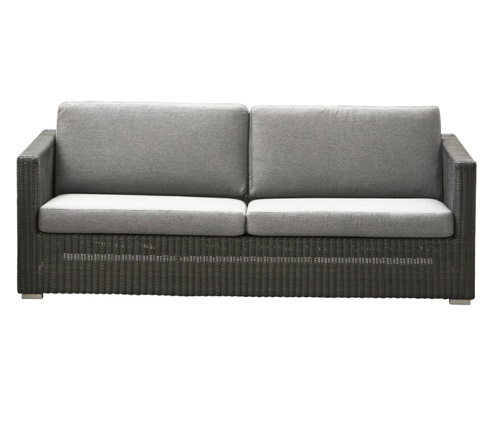 Produktbillede af CANE-LINE CHESTER SOFA 3/PERS INKL. LYSEGRå HYNDER GRAPHITE 197 i premium kvalitet