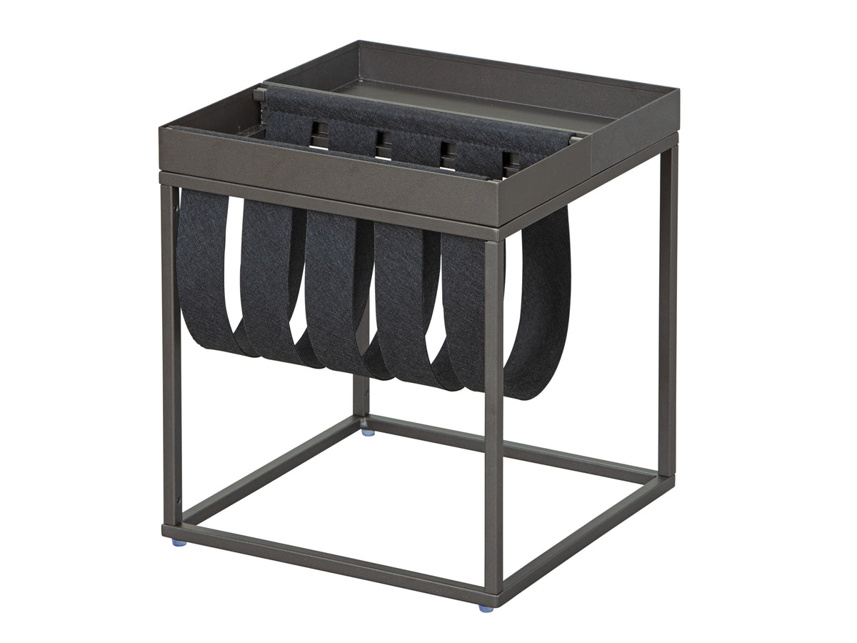Nordic Living Collection Club NY Magazine sidebord med rum til magasiner i antracitgrå filt og metal