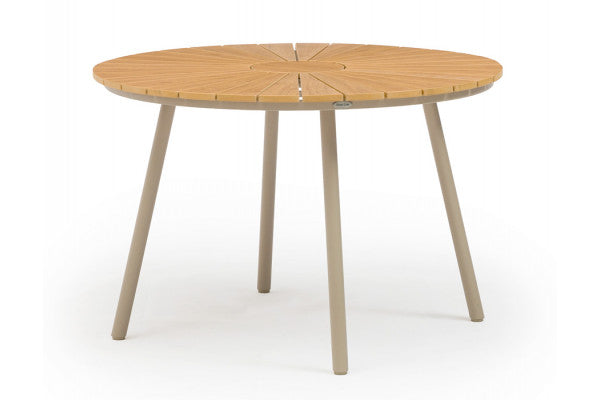 Produktbillede af DaneLine Adam Havebord Nonwood Ø110 cm Latte på tilbud i høj kvalitet