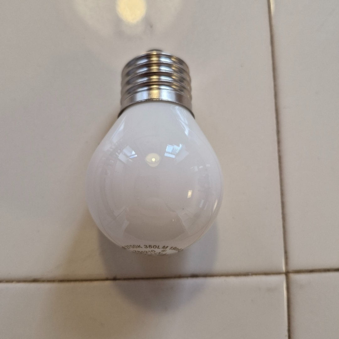 Produktbillede af DIOLUX KRONE40 4W E27 350lm Dæmpbar Så længe lager haves GN i premium kvalitet