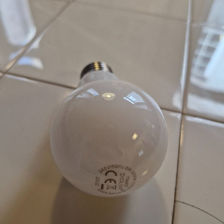 Diolux Norma75 E27 8W LED 3000K Tænd/Sluk GN