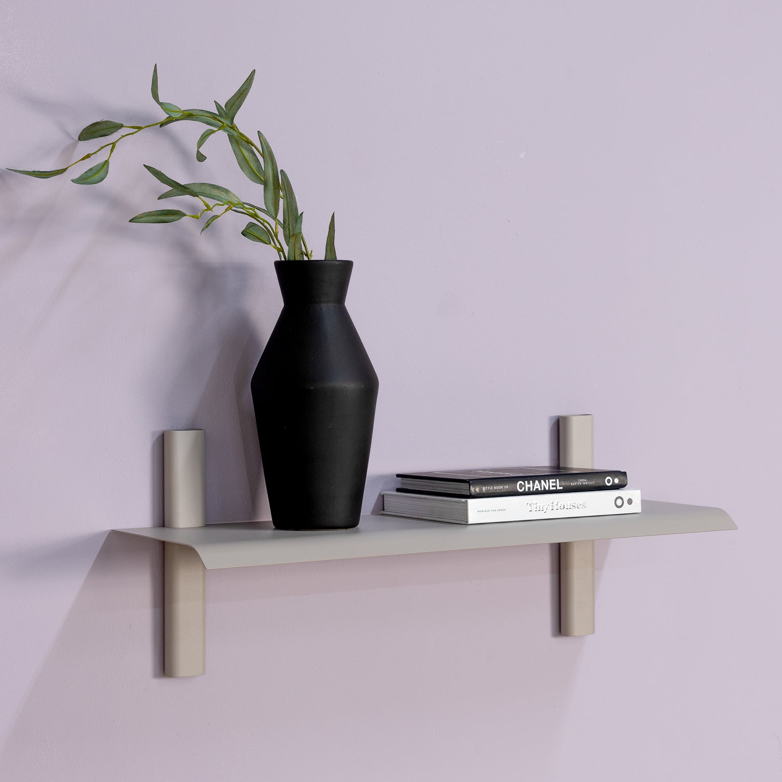 Produktbillede af Repisa Væghylde i metal 5 farver bredde 60 cm. Silky taupe metal på tilbud i høj kvalitet