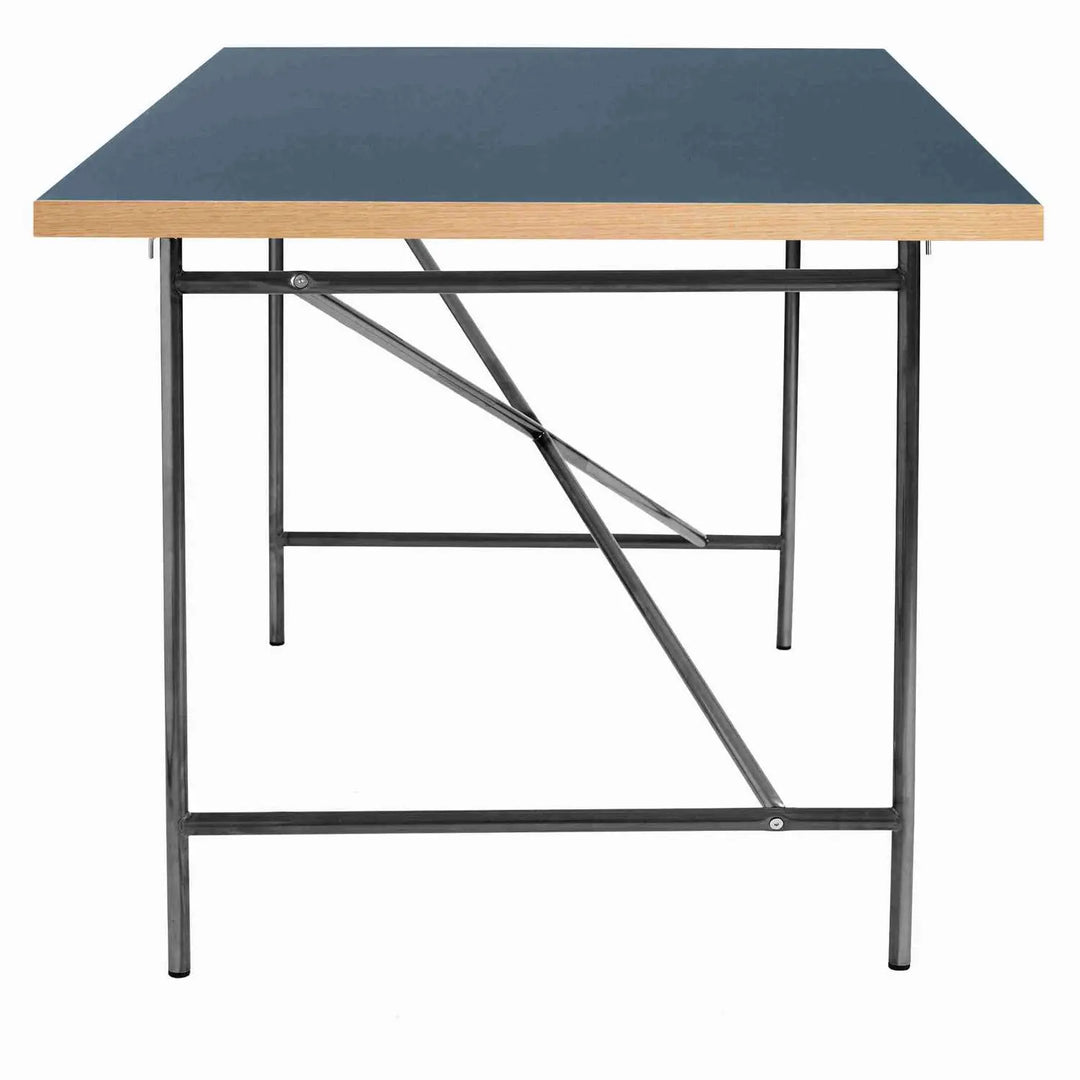 Produktbillede af EIERMANN1 DESK DARK BLUE TABLETOP/LACQUERED STEEL FRAME PLEASE WAIT TO BE SEATED 120 i premium kvalitet