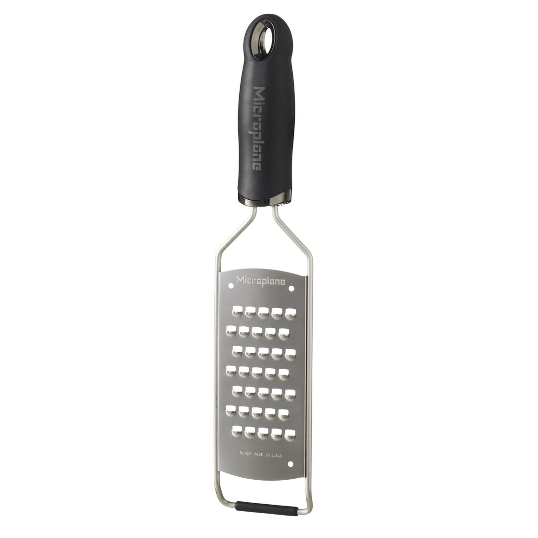 Microplane Microplane Gourmet ekstra groft rivejern – billede i brug (Rivejern)
