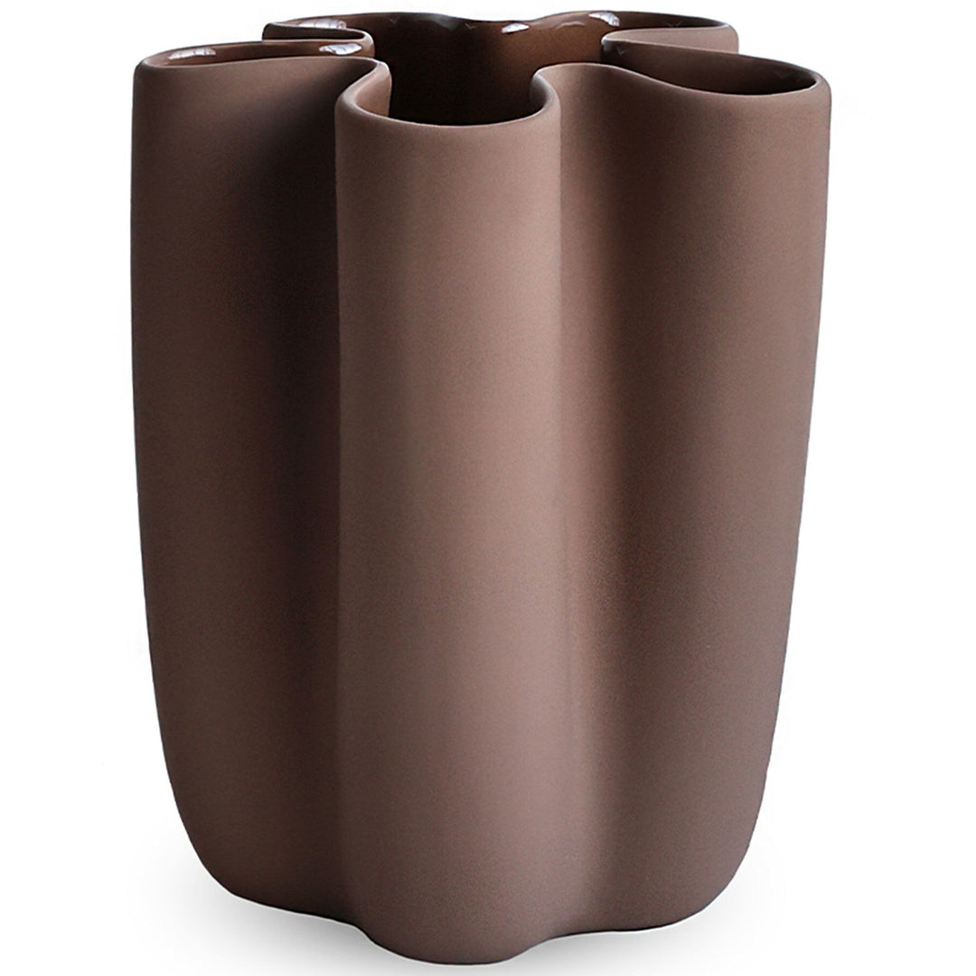 Se Cooee design Tulipa vase, 20 cm, hazelnut ✔ Stort online udvalg i Cooee design - Køb online på udsalg og tilbud lige nu ✔ Meget billig fragt og hurtig levering: 1 - 2 hverdage - Varenummer: KTCH-54185 og barcode / Ean: 7350057808986 på lager - Udsalg på Hjem og madlavning, Bagning Spar op til 64% - Over 1124 kendte brands på udsalg