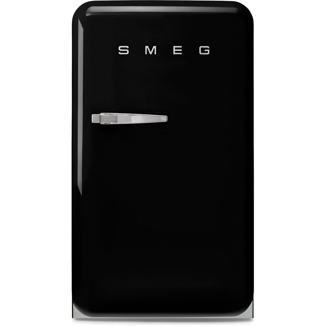 Smeg Smeg FAB10RBL6 Køleskab med fryseboks, sort – billede i brug (Køleskabe)