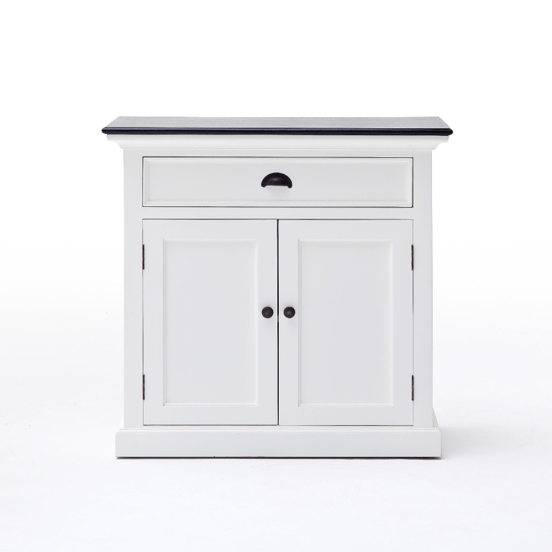 Nova Solo Hvid lille skænk m. sort top ❤ Stort online udvalg i Nova Solo ❤ Billig fragt og hurtig levering 2 - 5 hverdage ❤ Varenummer: BYH-870967 / Ean: 8994921001319 på lager - Udsalg på Skænk - Over 360 kendte mærker på udsalg